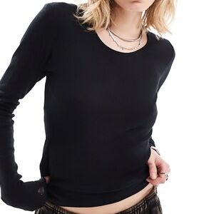 Cashmere Silk Wool Blend crew/scoop neck Black Sweater buttons on cuffs size S/M